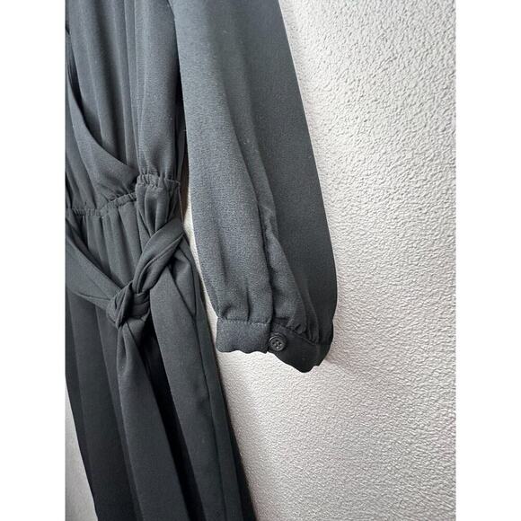 Halogen Black Women's Longsleeve Belted Jumpsuit Size M V-Neck Pockets - Picture 6 of 16